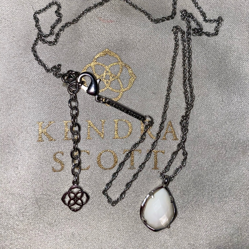 Kendra Scott silver necklace with white stone
